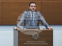 Парламент - вот на недоверие - дебати