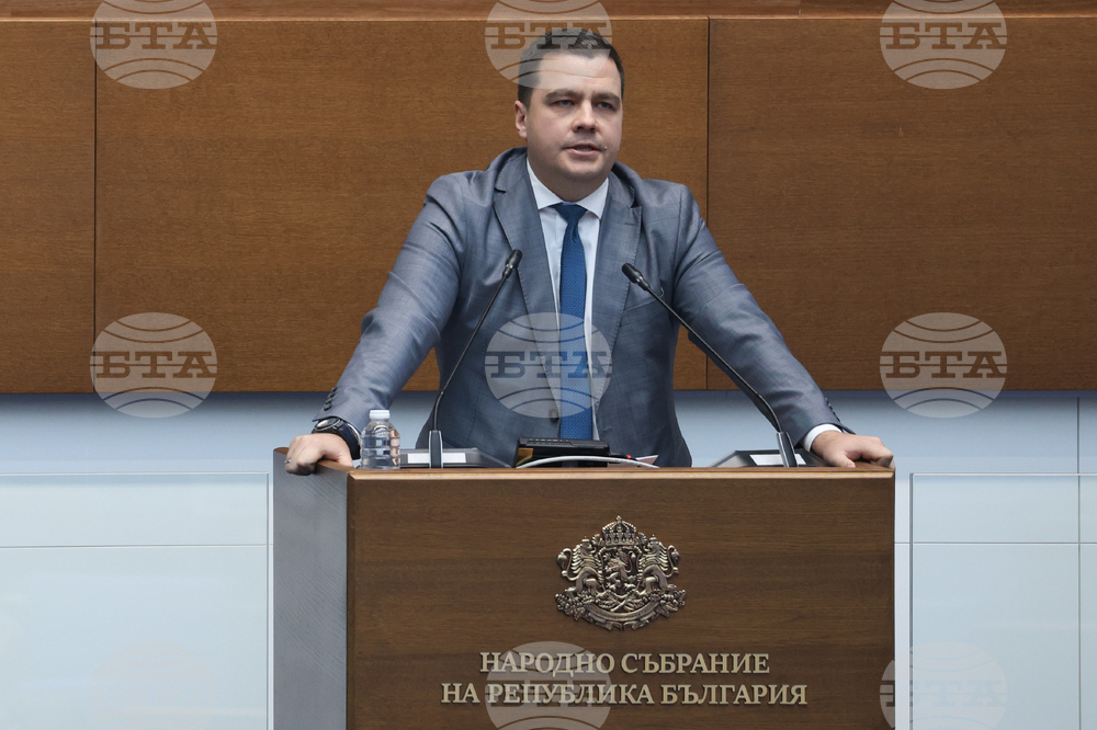 Парламент - вот на недоверие - дебати