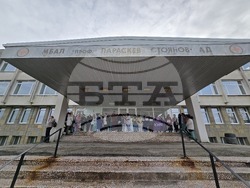 Ловеч - медицински специалисти - протест