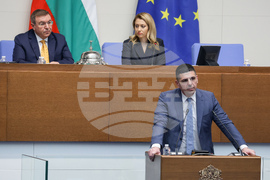 Парламент - вот на недоверие - дебати