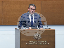 Парламент - вот на недоверие - дебати