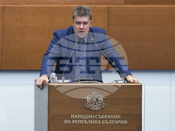 Парламент - вот на недоверие - дебати