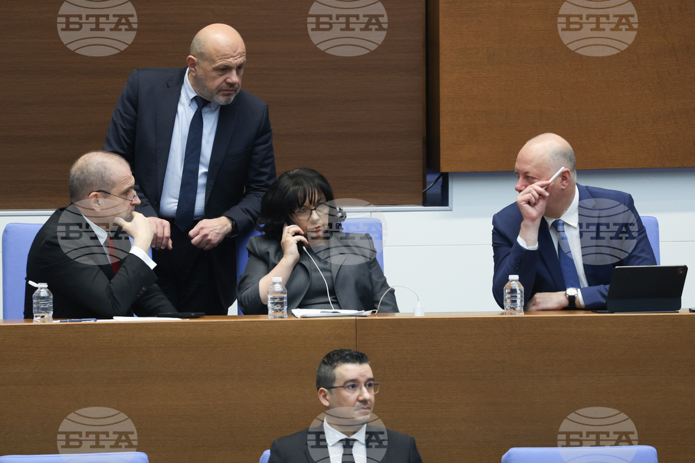 Парламент - вот на недоверие - дебати