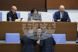 Парламент - вот на недоверие - дебати