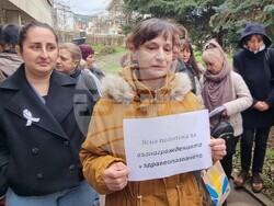 Шумен - медицински специалисти - протест