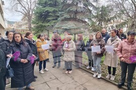 Шумен - медицински специалисти - протест