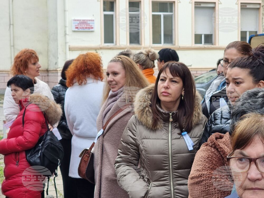 Ямбол - медицински сестри - протест