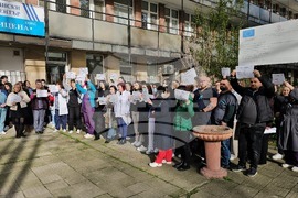 Кърджали - медицински специалисти - протест