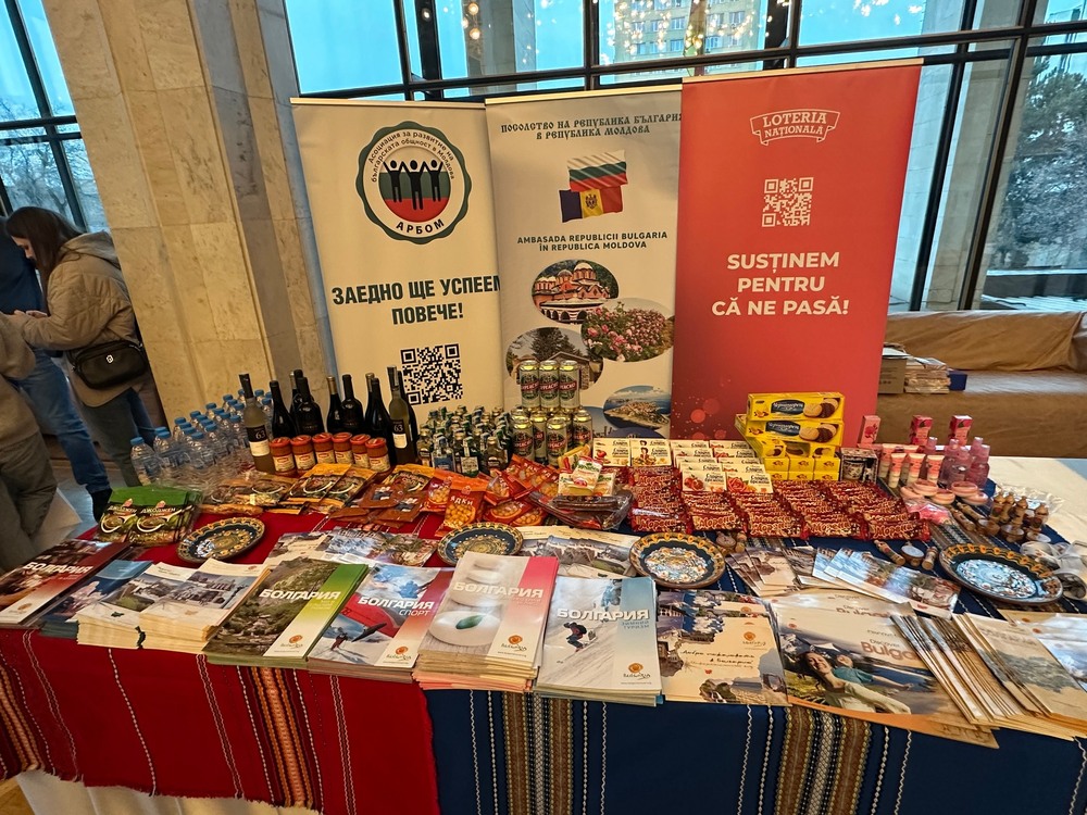 Българското посолство в Молдова участва с два щанда в благотворителен коледен базар в Кишинев