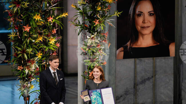 Дъщерята на Мария Корина Мачадо прие Нобеловата награда за мир от нейно име