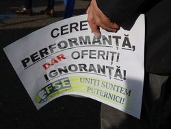 Румъния - Букурещ - учители - образование - протест