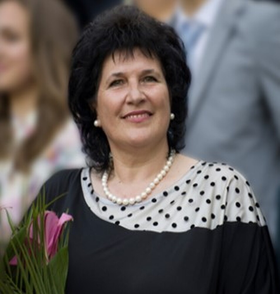 Учителите в гимназията ни са вдъхновението за участие в олимпиадите, каза Цветана Кюмюрджиева, директор на ПМГ „Акад. Иван Гюзелев“ Габрово