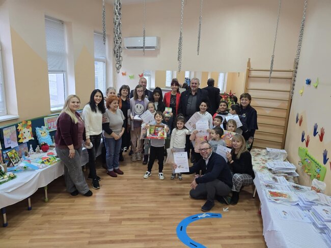 Общо 300 деца и ученици от област Търговищe твориха в конкурса “Заедно можем повече”