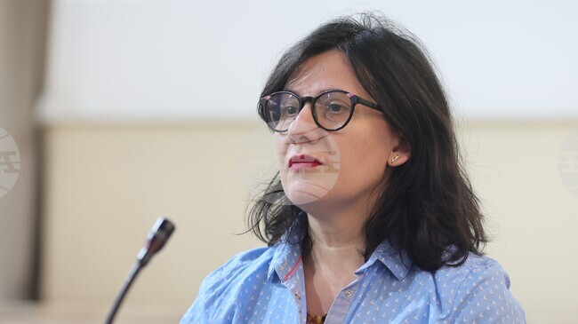 Аджерпрес: Елена Владаряну и Дан Коман представят Румъния на Международния панаир на книгата в София