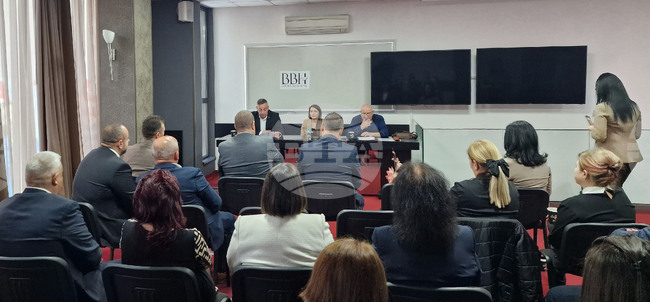 Актуални промени в Закона за движение по пътищата обсъдиха председатели на общински съвети и представители на „Пътна полиция“ 