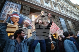 НАТФИЗ - студенти - демонстрация