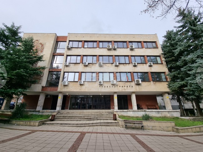 Районният съд в Дупница наложи наказание на подсъдим, държал акцизни стоки без бандерол