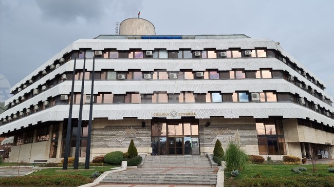 Общинският съвет в Дупница прие схема за поставяне на преместваеми обекти и отхвърли предложението за увеличаване на таксата за паркиране