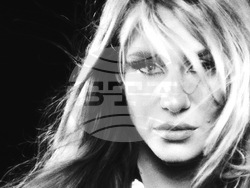 Мила Роберт представя новия си сингъл „Свобода“, снимка – екип Мила Роберт 