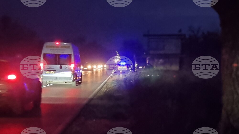 Движението на пътя Добрич - Бранище е затруднено заради катастрофа