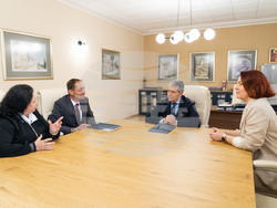 Националната академия за театрално и филмово изкуство (НАТФИЗ) - прессъобщение