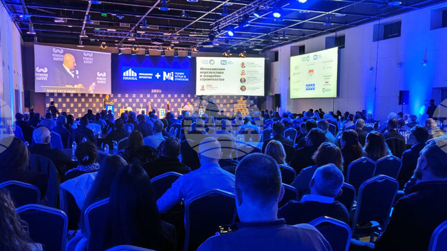 Индустрията отбелязва рекордно силна за строителството година, отчитат от Националния регистър за ново строителство и реконструкции