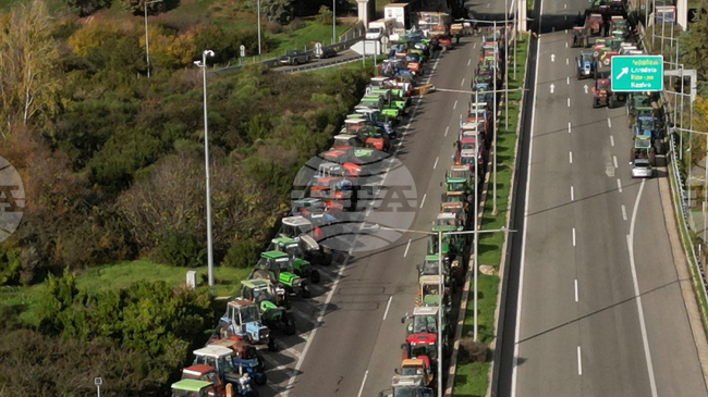 Greek Farmers Refuse Talks with Government, Will Prepare List of Demands, Continue Protests