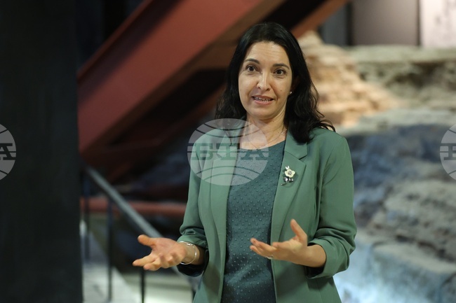 Изложбата „Софийска Мала Света гора“ е така замислена, че започва по Коледа и ще приключи по Великден, каза доц. Венета Ханджийска-Янкулова