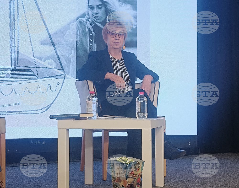 Проф. Екатерина Михайлова - лекция на тема “Българският президент – цар или пешка?”