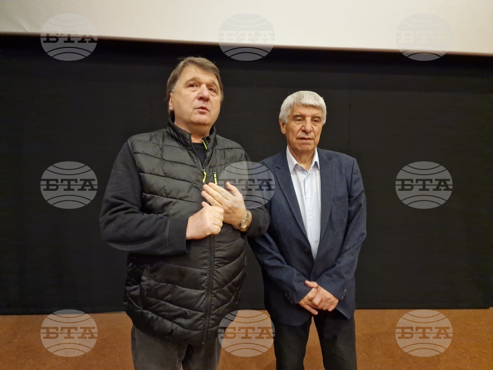 Премиерно във Велико Търново беше представен филм, посветен на историка и преподавател във ВТУ „Св. св. Кирил и Методий“ проф. Пламен Павлов 