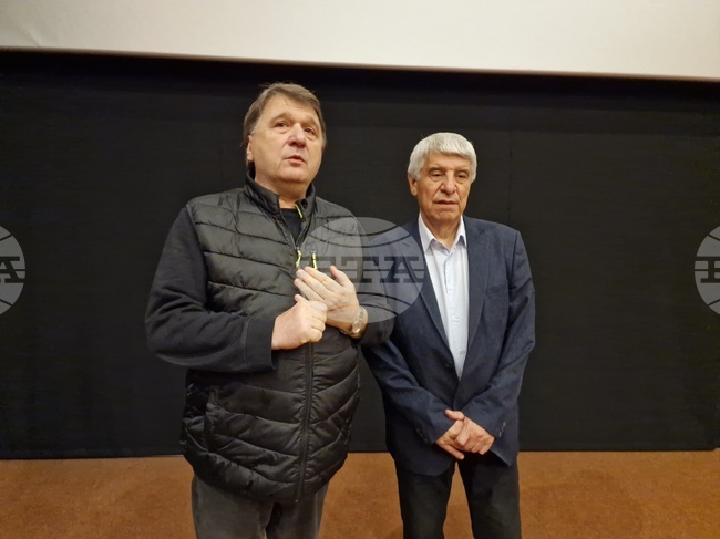 Премиерно във Велико Търново беше представен филм, посветен на историка и преподавател във ВТУ „Св. св. Кирил и Методий“ проф. Пламен Павлов 