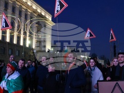 Протест под надслов: „Оставка! Вън Пеевски и Борисов от властта“