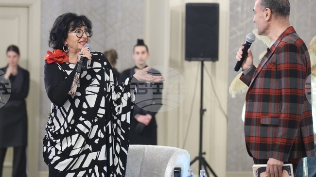 Йорданка Христова е сила, страст и нежност, каза Драгомир Драганов на премиера на книгата на певицата „Аз съм просто жена"