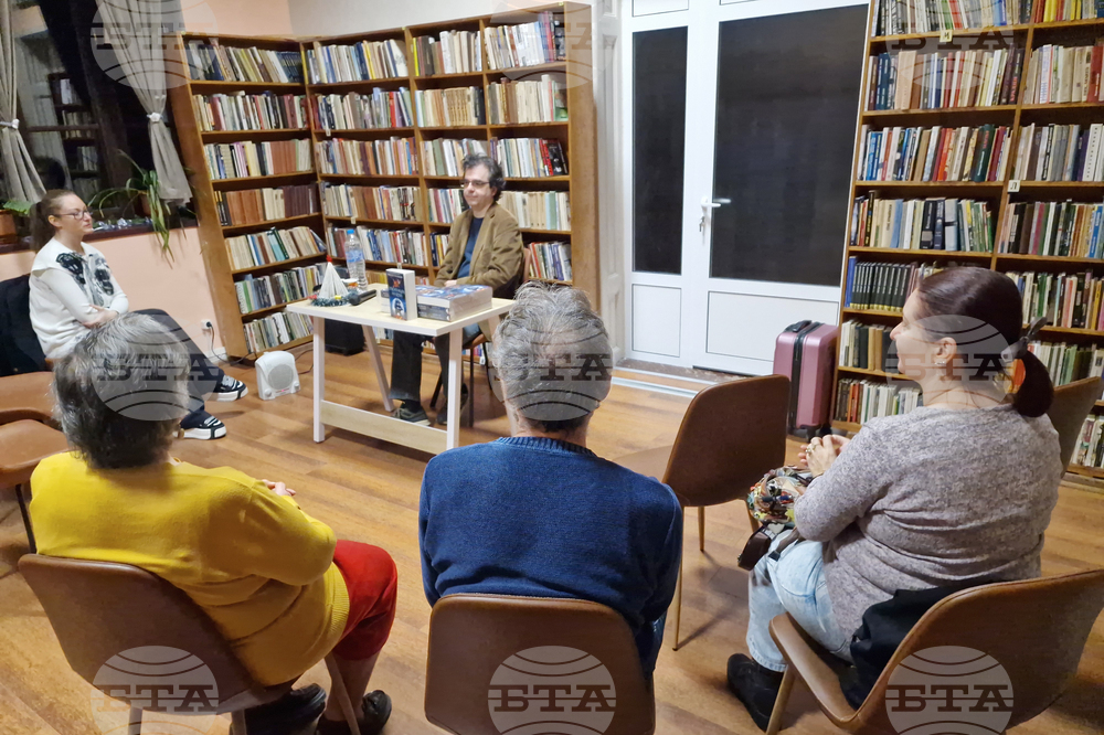 Велико Търново - Никола Чалъков - книга „Спасителката на кръга“ - представяне