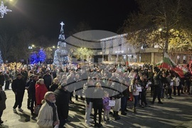 Свищов- граждански протест- площад „Алеко“