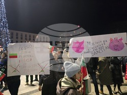 Свищов- граждански протест- площад „Алеко“