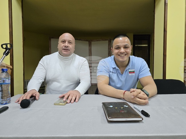 Филм за преплуването на Северния канал от Цанко Цанков беше представен в Панагюрище