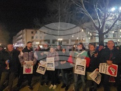 Ловеч - протест с искане за оставка на правителството