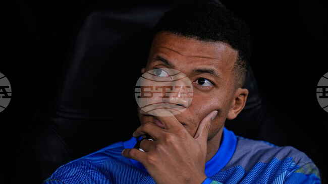 Семейство Мбапе направи треньорска рокада във френския Каен, назначи бившия защитник на Арсенал Гаел Клиши