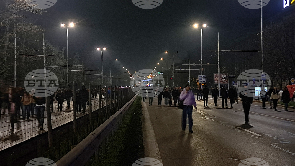 Бул. "Цариградско шосе" - протестиращи срещу правителството