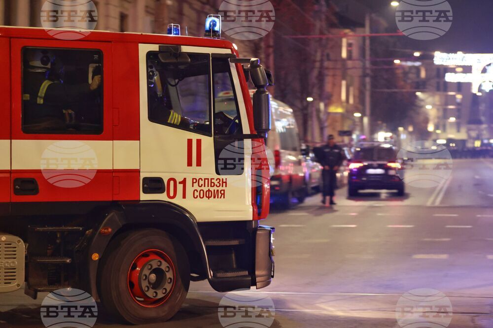 Движението по бул. „Васил Левски" в София е възстановено