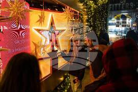 New York Daily Life Holiday Lights