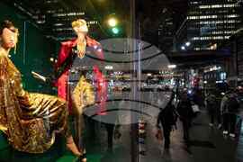 New York Daily Life Holiday Lights