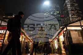 New York Daily Life Holiday Lights