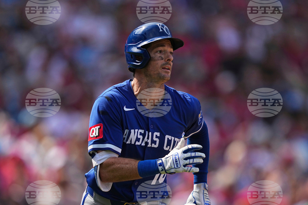 Braves Yastrzemski Baseball