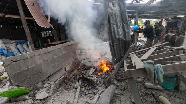 Девет тайландски военнослужещи са били убити във възобновените сблъсъци с Камбоджа, обяви Министерството на отбраната в Банкок