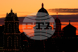 APTOPIX Missouri Daily LIfe Holiday Lights