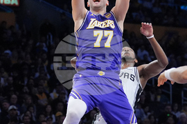 Spurs Lakers Basketball