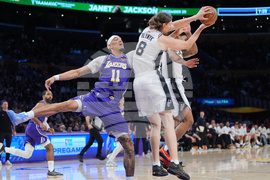 Spurs Lakers Basketball