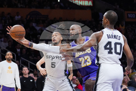 Spurs Lakers Basketball